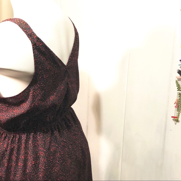 V neck dress red ruffles midi sleeveless - Picture 5 of 7